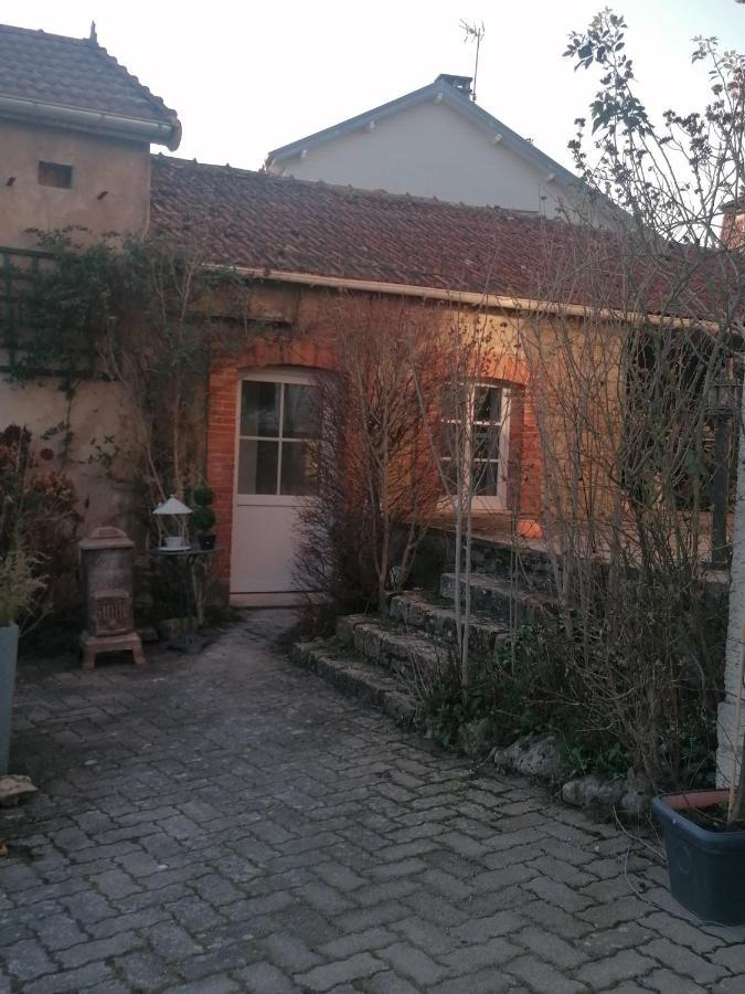 Mini Garni Vendemiaire Apartment Vesoul Exterior photo